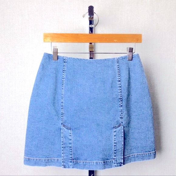 ERIC JEANS Denim Jean Skort - Picture 2 of 5